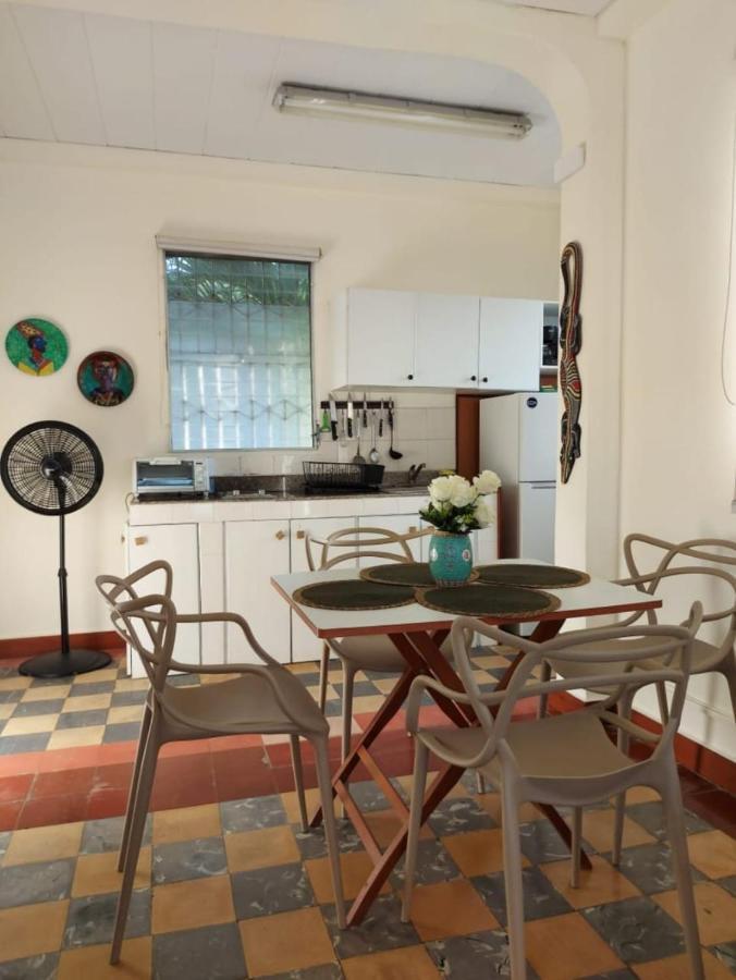 Casa Congo & Casa Rayo Verde - Restaurante - Galeria De Arte ポルトベロ エクステリア 写真