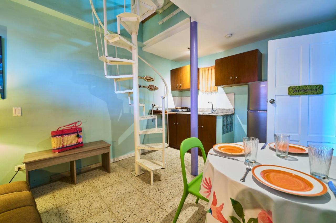 Casa Congo & Casa Rayo Verde - Restaurante - Galeria De Arte ポルトベロ エクステリア 写真